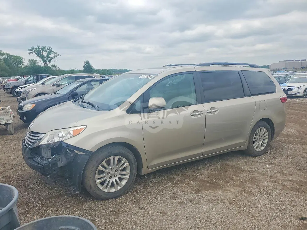 Toyota Sienna 3.5L 6 2015