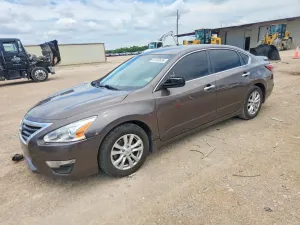 Nissan Altima 2.5L 4 2015