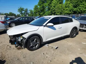 Kia K4 2.0L 4 2025