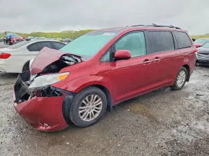 Toyota Sienna 3.5L 6 2012