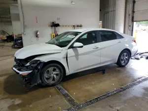 Hyundai Elantra 2.0L 4 2024