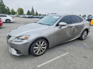Lexus IS 2.5L 6 2015