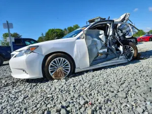 Lexus ES 3.5L 6 2015