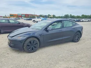 Tesla Model 3 2025