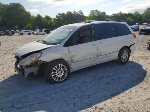Toyota Sienna 3.5L 6 2010