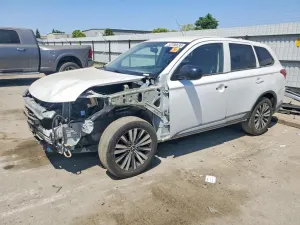 Mitsubishi Outlander 2.4L 4 2019