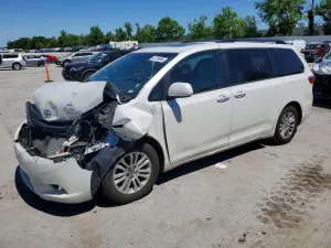 Toyota Sienna 3.5L 6 2017