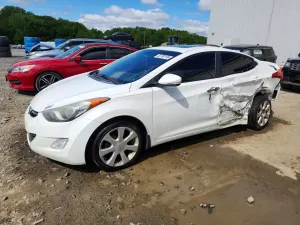Hyundai Elantra 1.8L 4 2013
