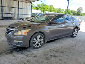 Nissan Altima 2.5L 4 2015