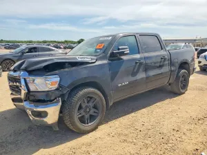RAM 1500 3.6L 6 2021