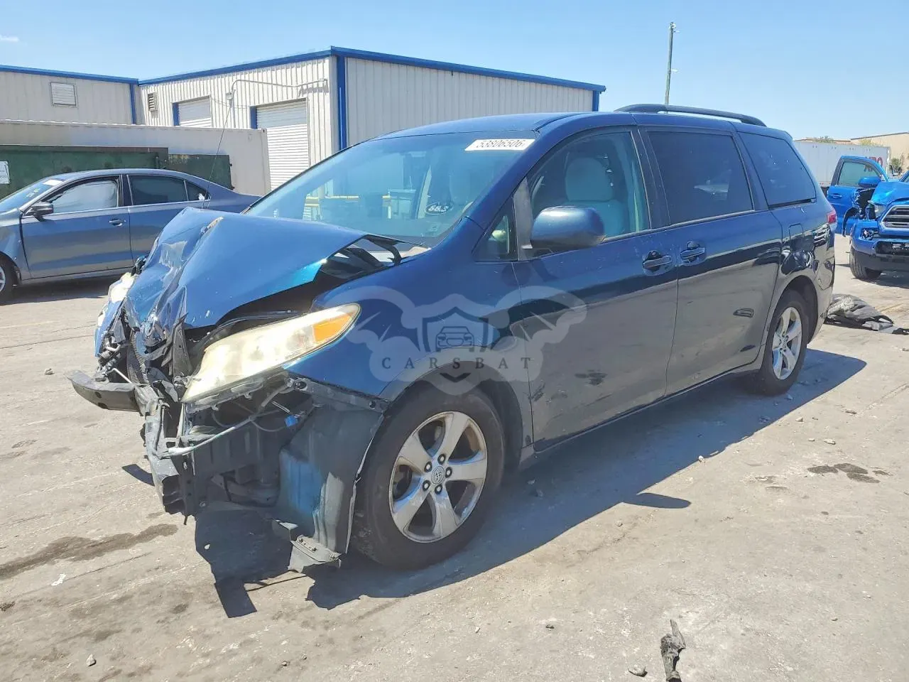 Toyota Sienna 3.5L 6 2011