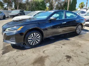 Nissan Altima 2.5L 4 2025