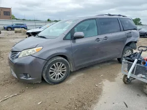 Toyota Sienna 3.5L 6 2011