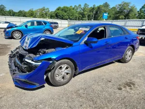 Hyundai Elantra 2.0L 4 2025