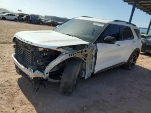 Ford Explorer 3.0L 6 2023
