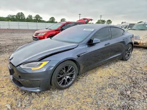 Tesla Model S 2021