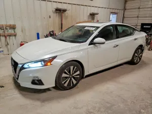 Nissan Altima 2.5L 4 2019