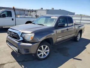 Toyota Tacoma 2.7L 4 2013