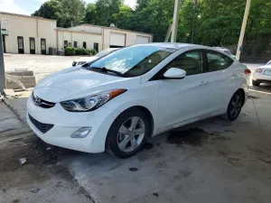 Hyundai Elantra 1.8L 4 2013