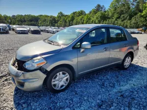 Nissan Versa 1.8L 4 2010