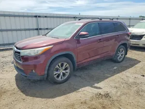 Toyota Highlander 3.5L 6 2015