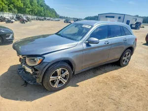 Mercedes-Benz GLC 2.0L 4 2016