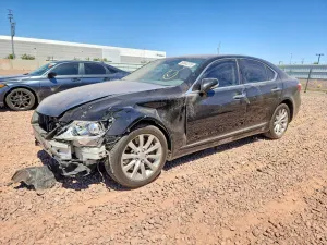 Lexus LS 4.6L 8 2012