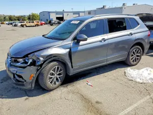 Volkswagen Tiguan 2.0L 4 2021
