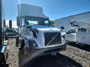 Volvo VNL 15.0L 6 2016
