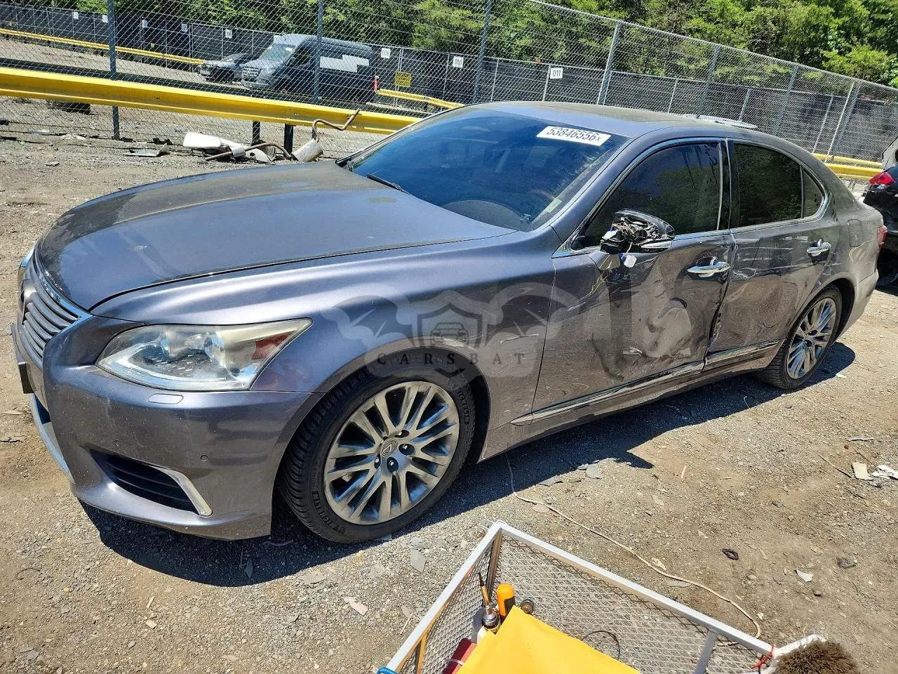 Lexus LS 4.6L 8 2013