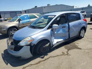 Nissan Versa 1.8L 4 2010