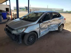 Hyundai Accent 1.6L 4 2013