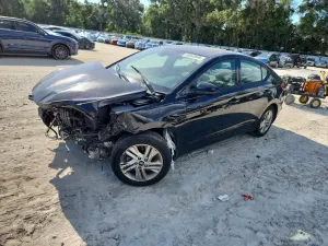 Hyundai Elantra 2.0L 4 2020