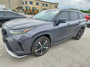 Toyota Highlander 3.5L 6 2022