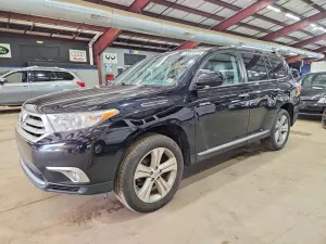 Toyota Highlander 3.5L 6 2013
