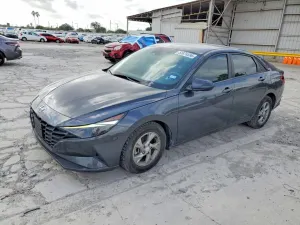 Hyundai Elantra 2.0L 4 2022