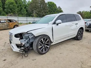 Volvo XC90 2.0L 4 2024