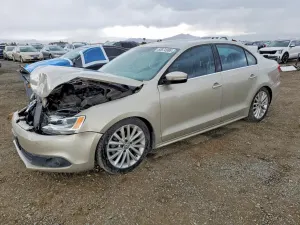 Volkswagen Jetta 2.0L 4 2013