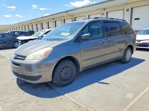 Toyota Sienna 3.3L 6 2004