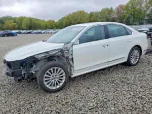 Volkswagen Passat 1.8L 4 2017
