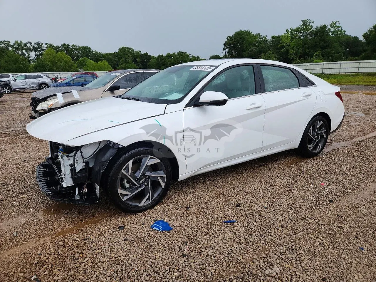 Hyundai Elantra 2.0L 4 2025