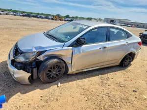 Hyundai Accent 1.6L 4 2013