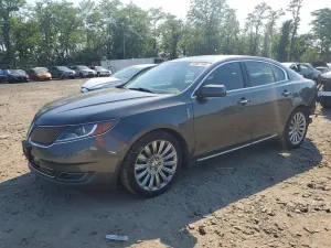 Lincoln MKS 3.7L 6 2015