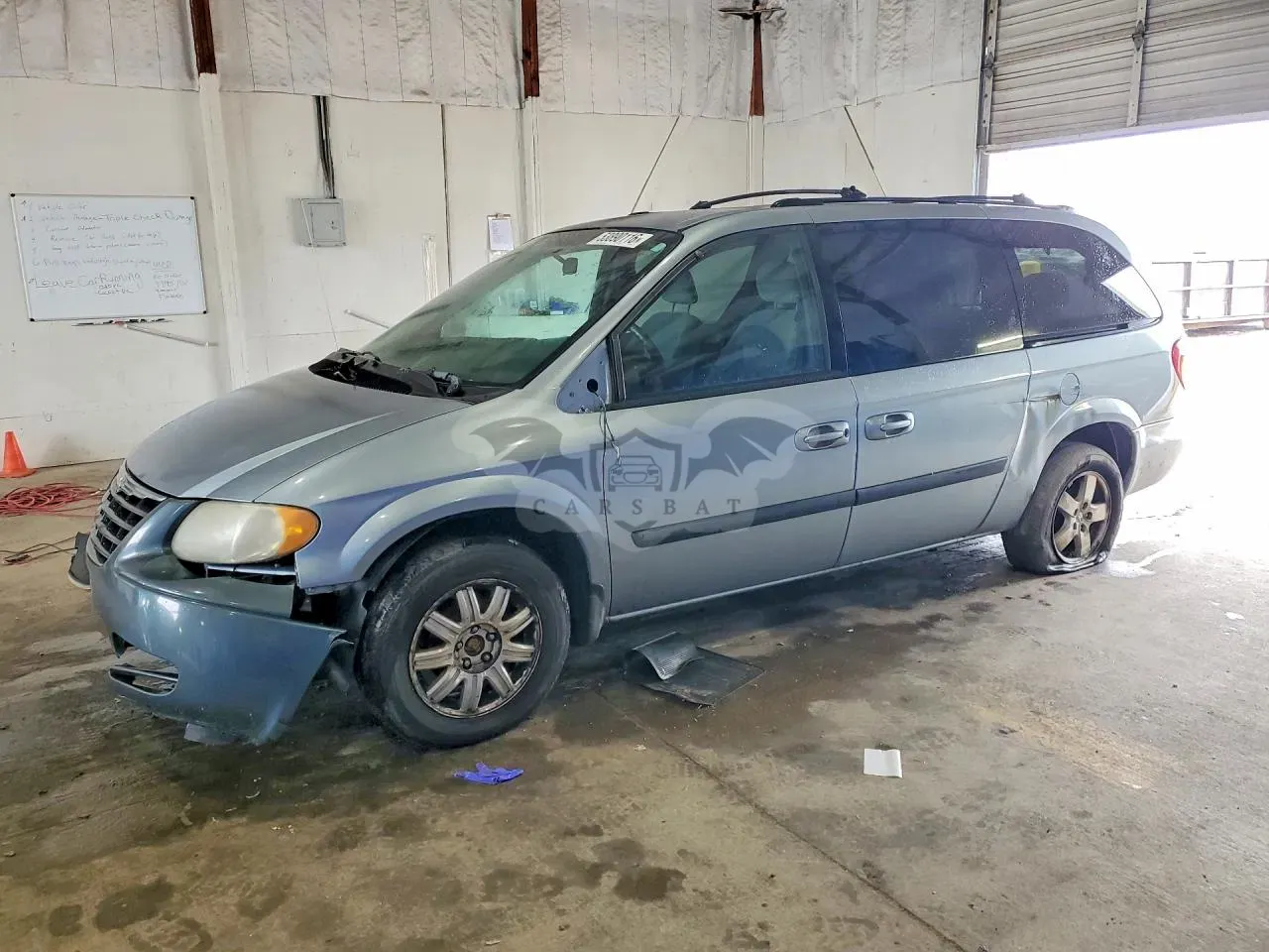 Dodge Grand Caravan (Caravan) 3.3L 6 2005