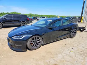 Tesla Model S 2022