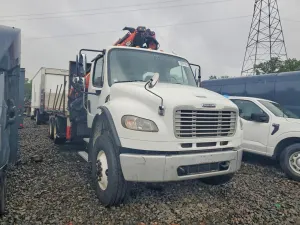 Freightliner Business Class M2 8.9L 6 2015