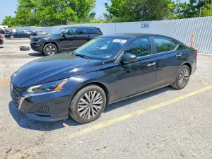 Nissan Altima 2.5L 4 2025