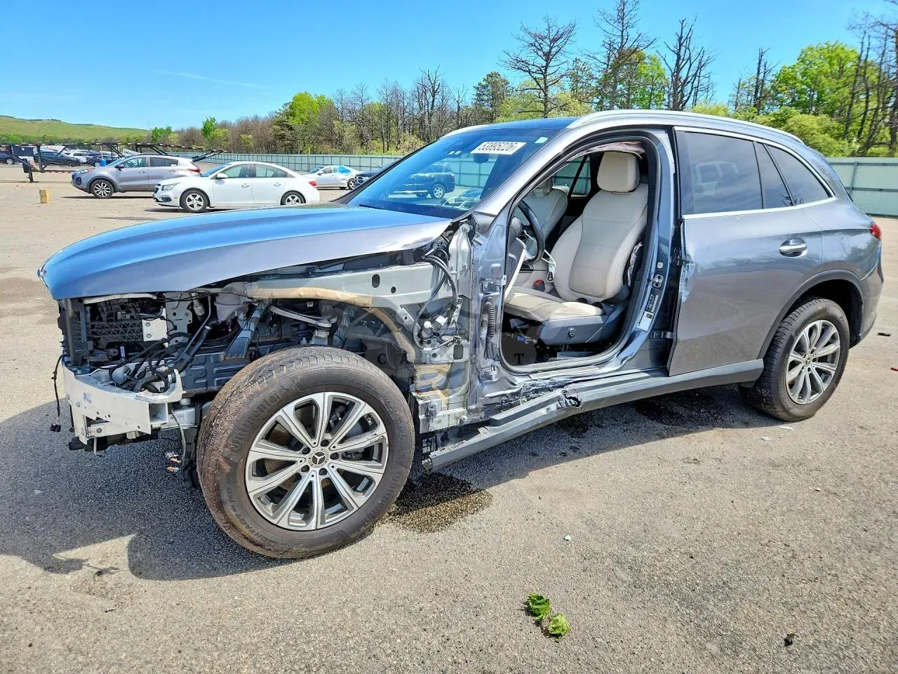 Mercedes-Benz GLC 2.0L 4 2023