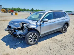 Volkswagen Tiguan 2.0L 4 2024