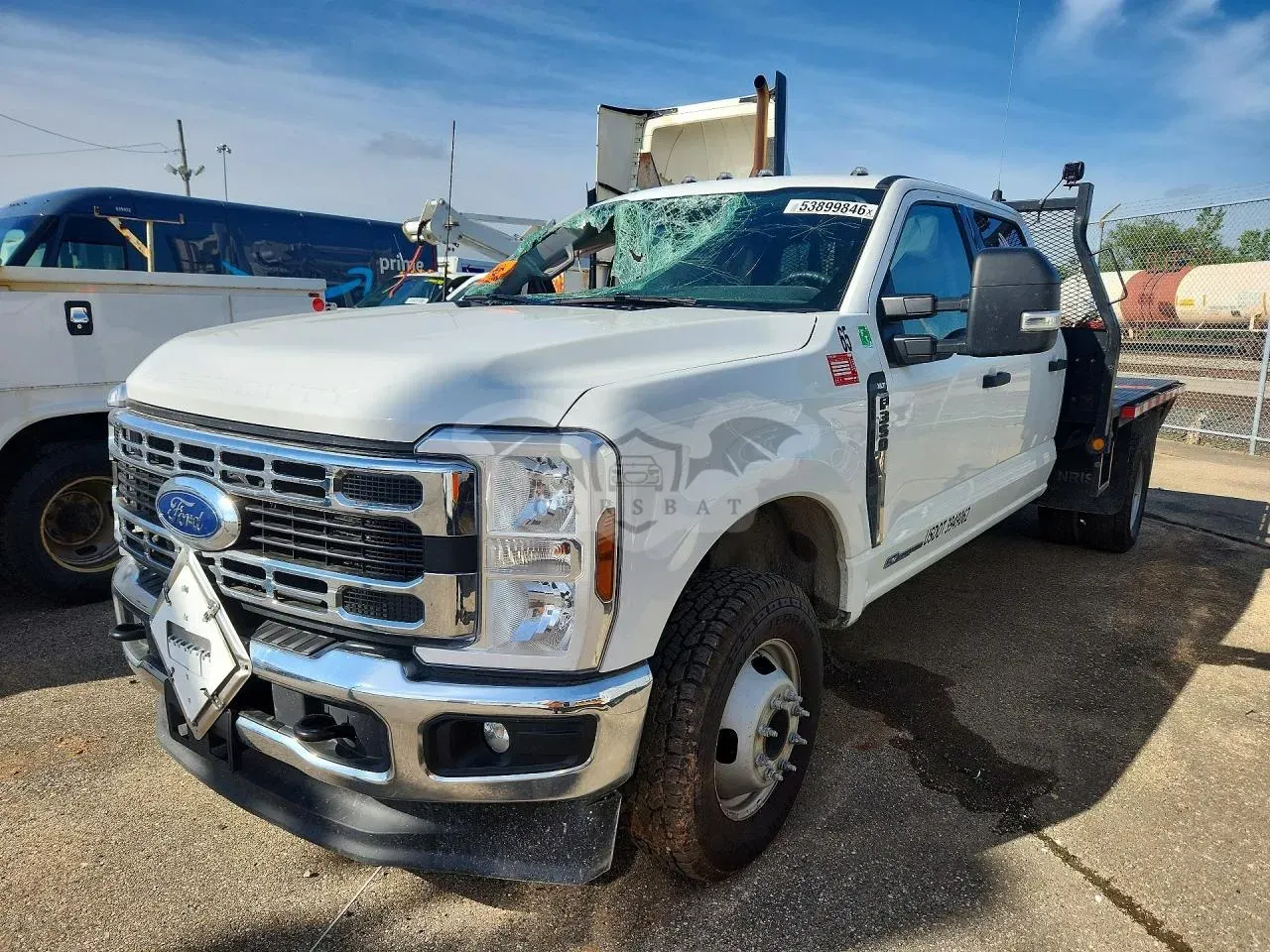 Ford F-350 6.7L 8 2025